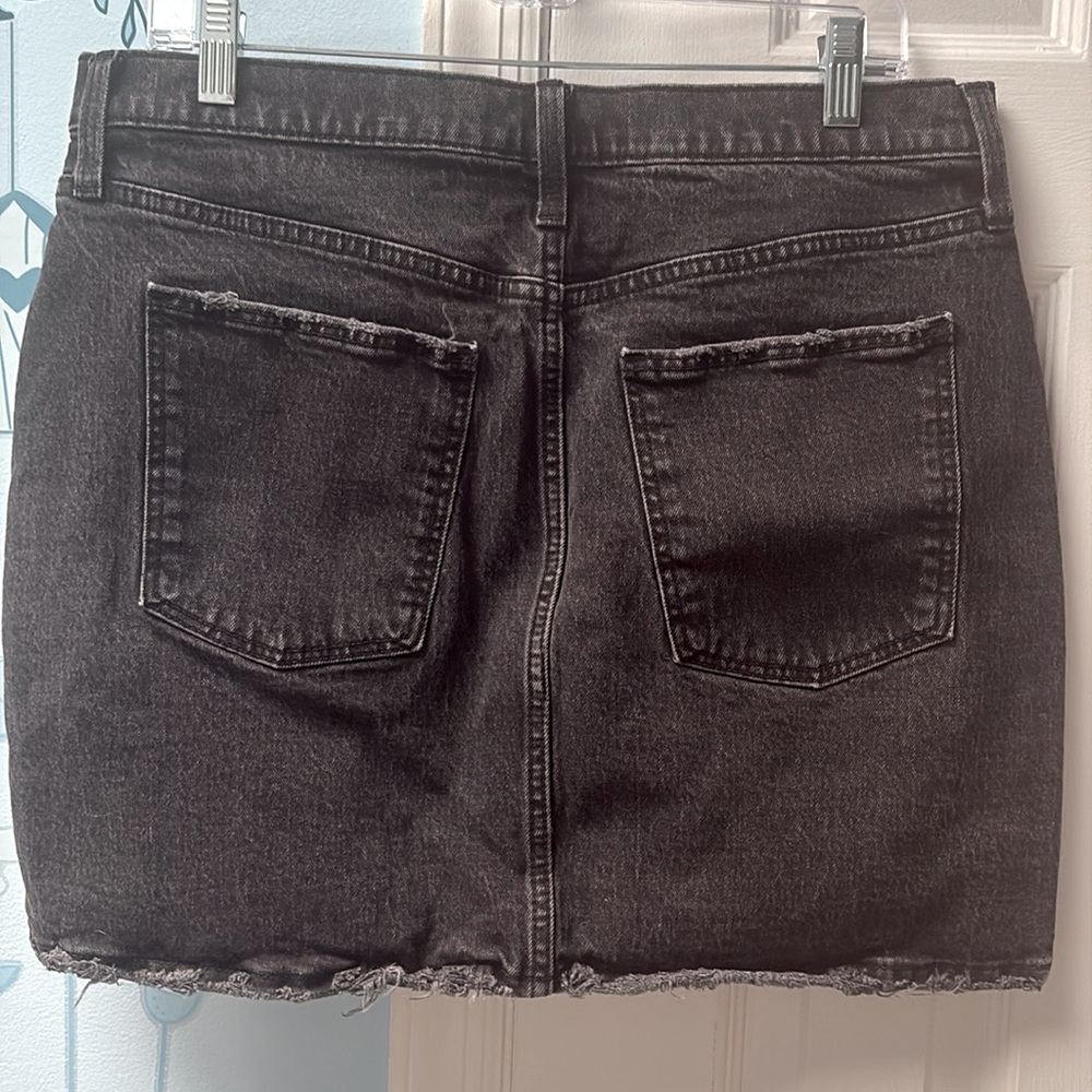 Universal Thread Washed Black Distressed Mini Jea… - image 4